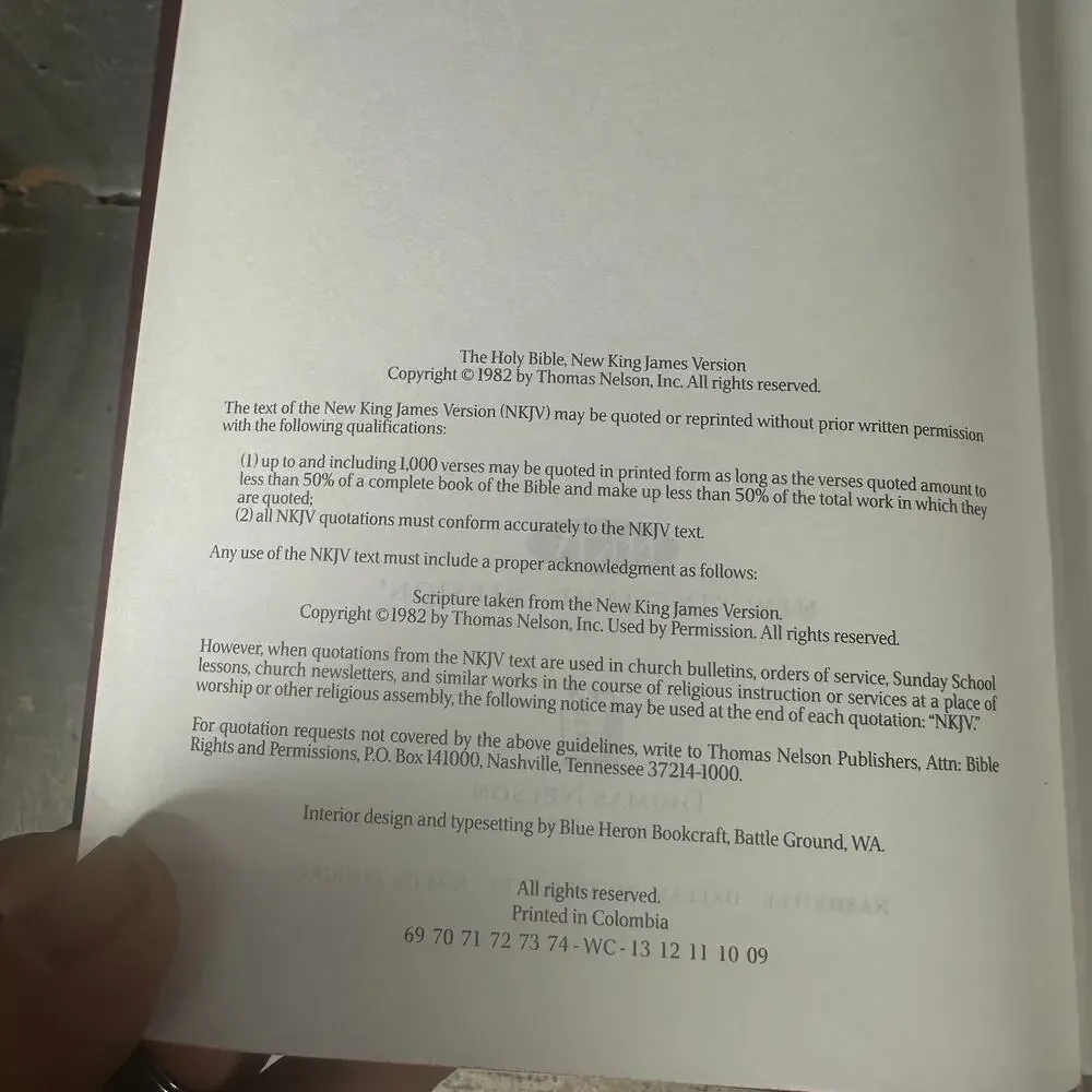 Thomas Nelson NKJV Bible 1982 Red Letter‎ Burgundy Cover Lot of 5